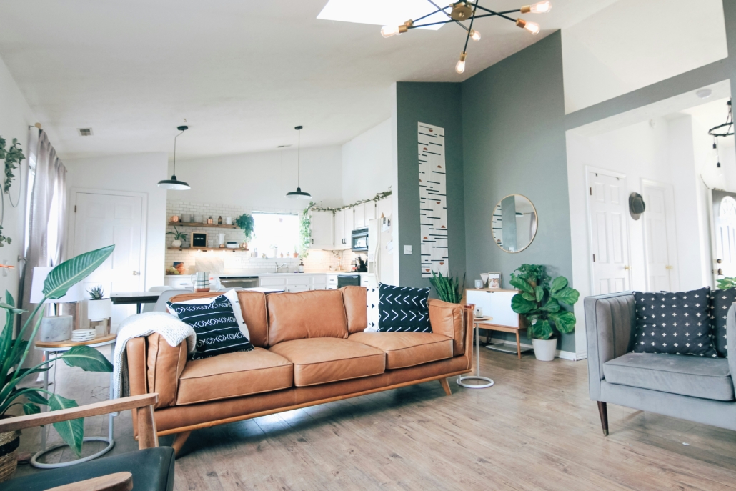 Living room in real estate listing.